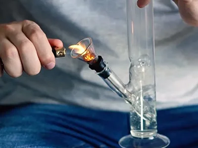 Use a Bong to Smoke Hash